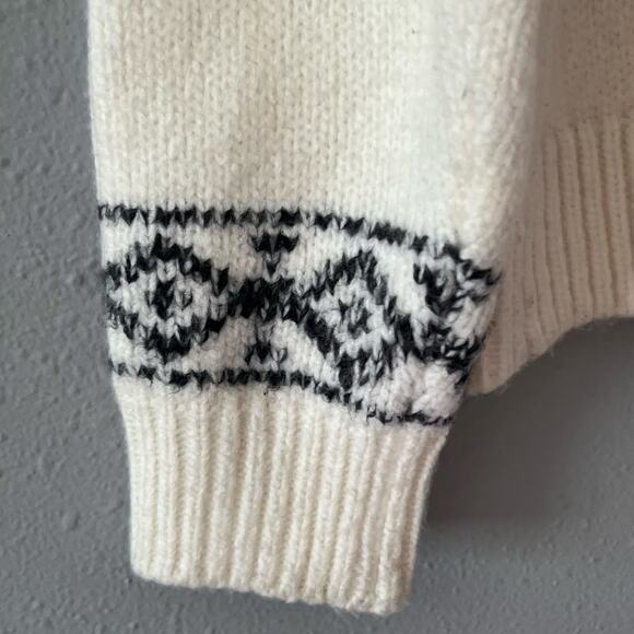 Sundance Snowflake Sweater Women’s Large Cream Black Knit Winter Nordic Pullover - Picture 6 of 6